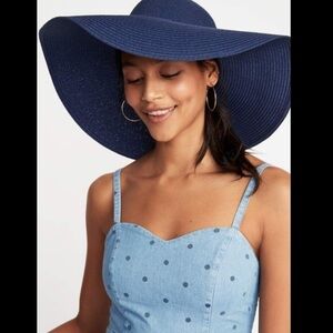 💖Host Pick!💖 OLD Navy Floppy Woven Sun Hat